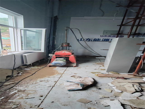 获嘉地基基础下沉墙体裂缝加固注浆顶升施工